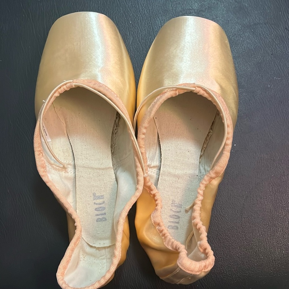 Bloch Flexus pointe shoe